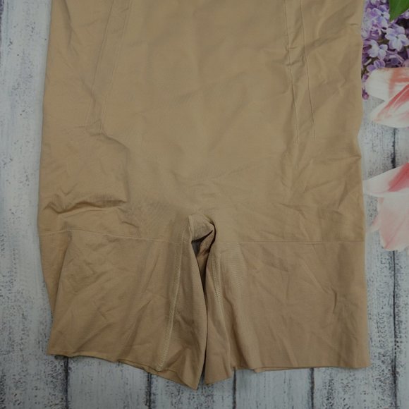 New Spanx Women's OnCore Mid-Thigh Bodysuit 1XL - Picture 6 of 8